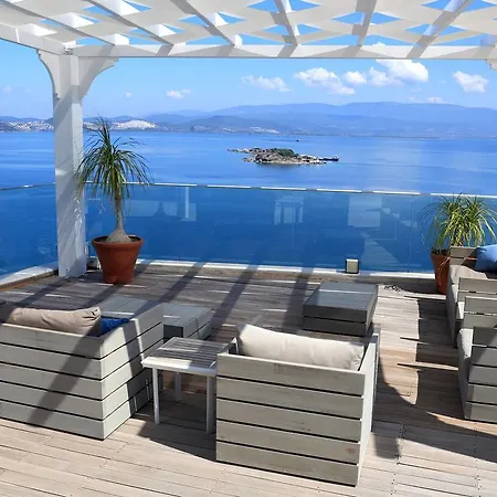 On The Coast Of The Aegean Sea Villa *